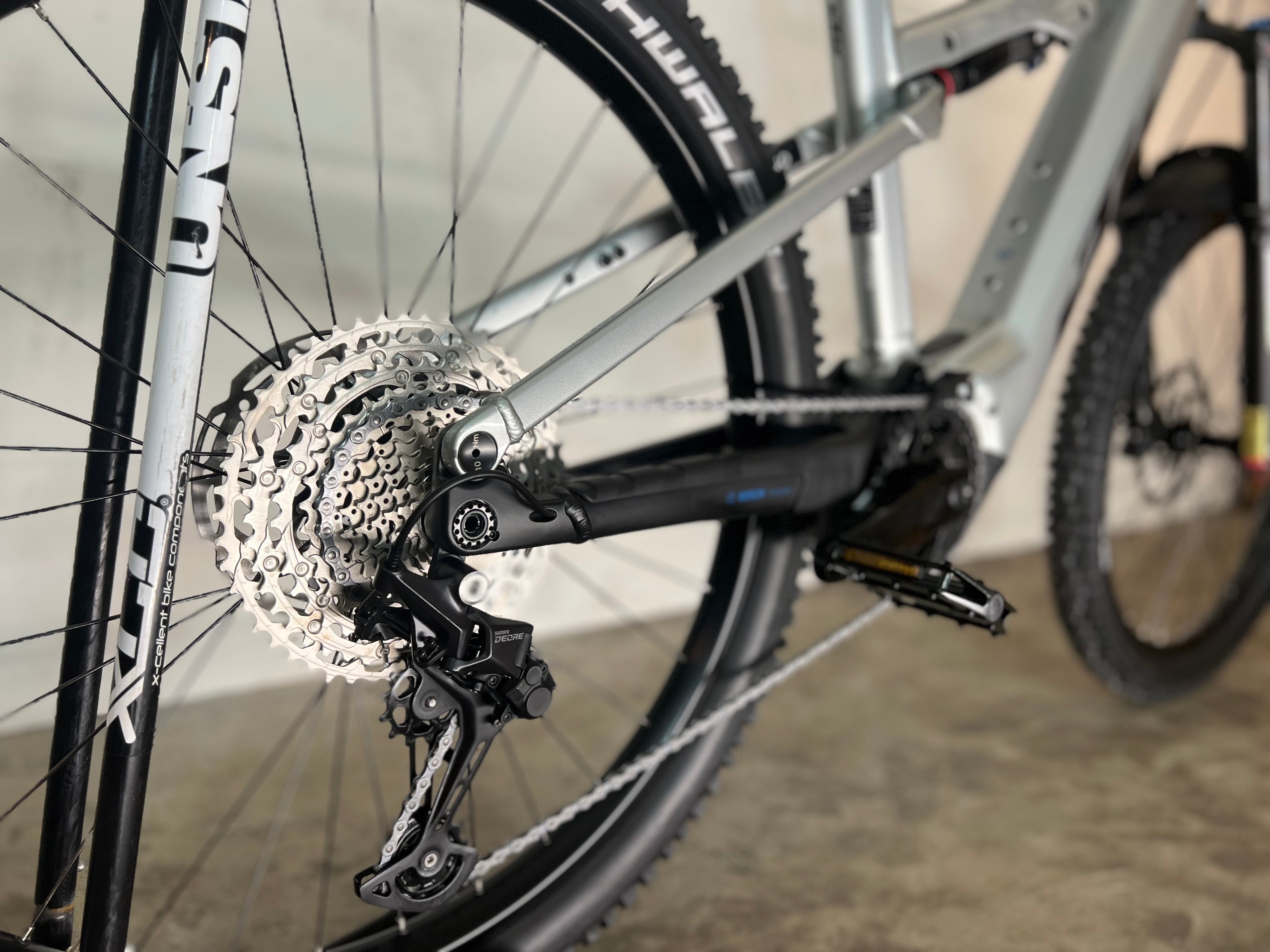 MACINA LYCAN 772 starlight silver (black+blue)